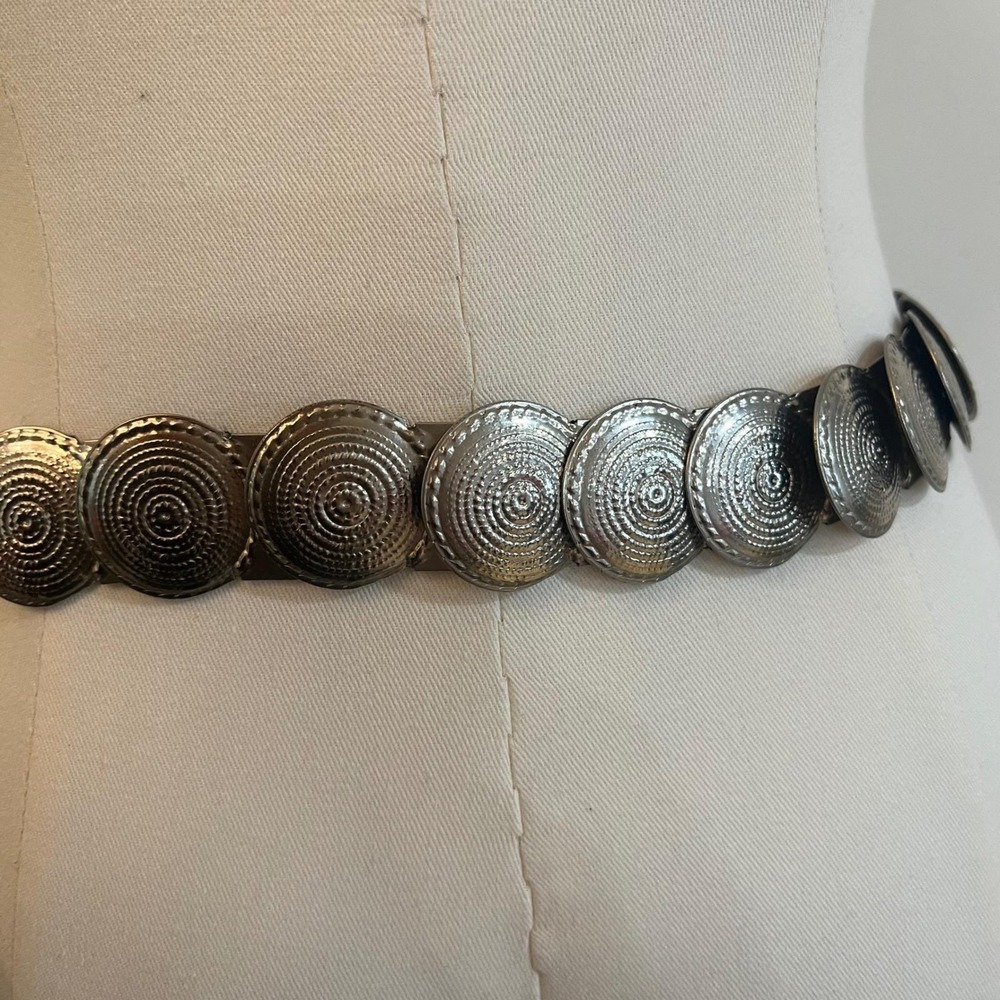 Vintage Silver Metal Elastic Medallion Coin Belt Boho Western M L - Picture 4 of 8